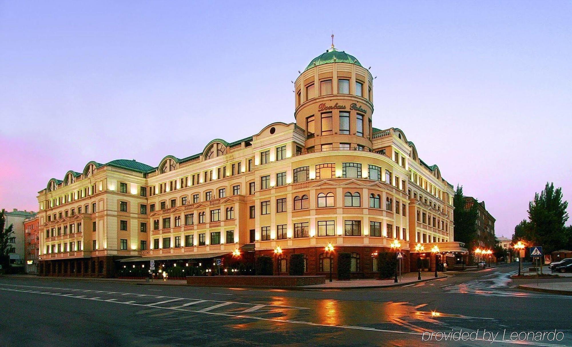 Donbass Palace Hotel Donetsk Exterior foto